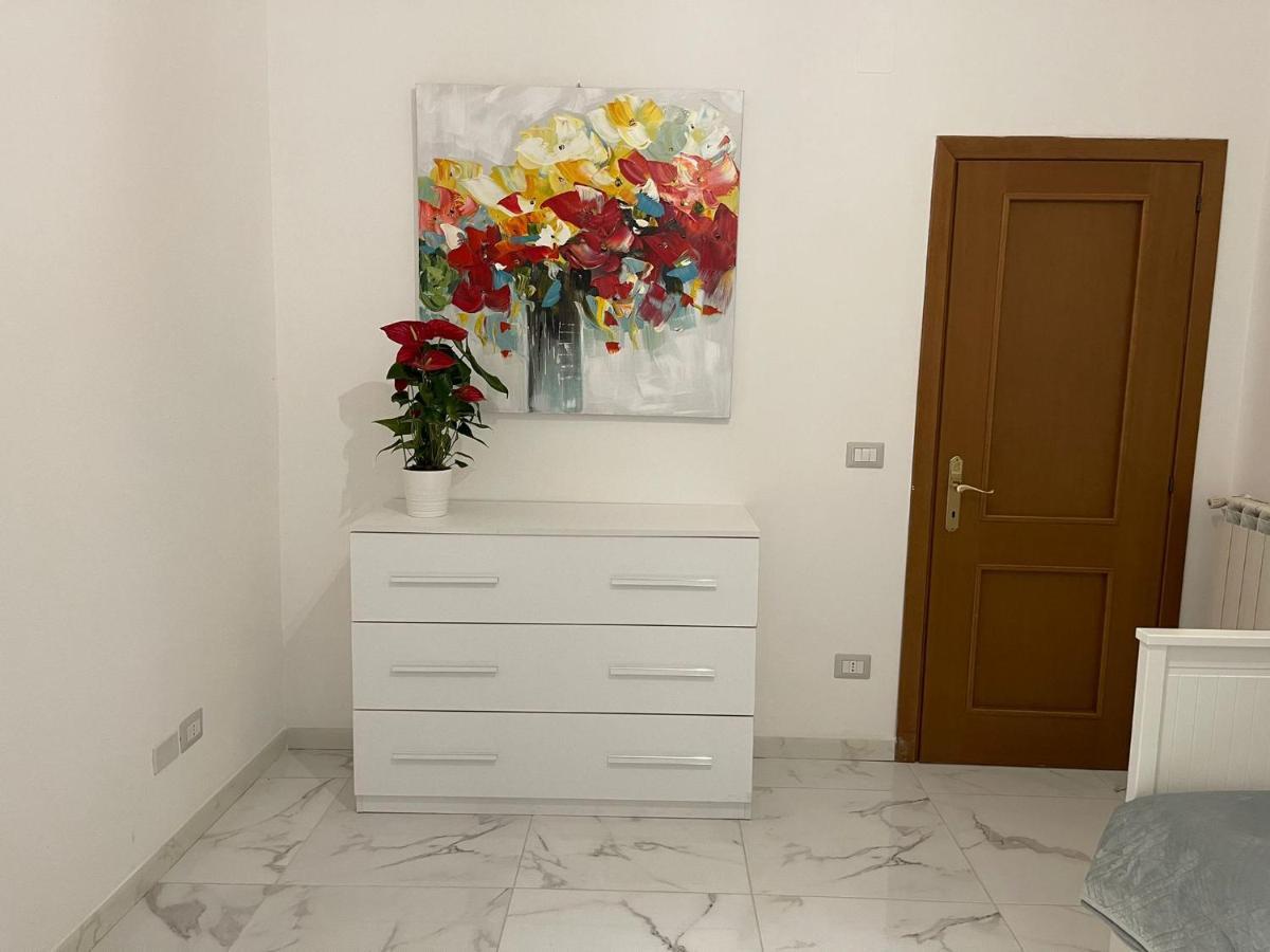 Flowers In Рим Экстерьер фото